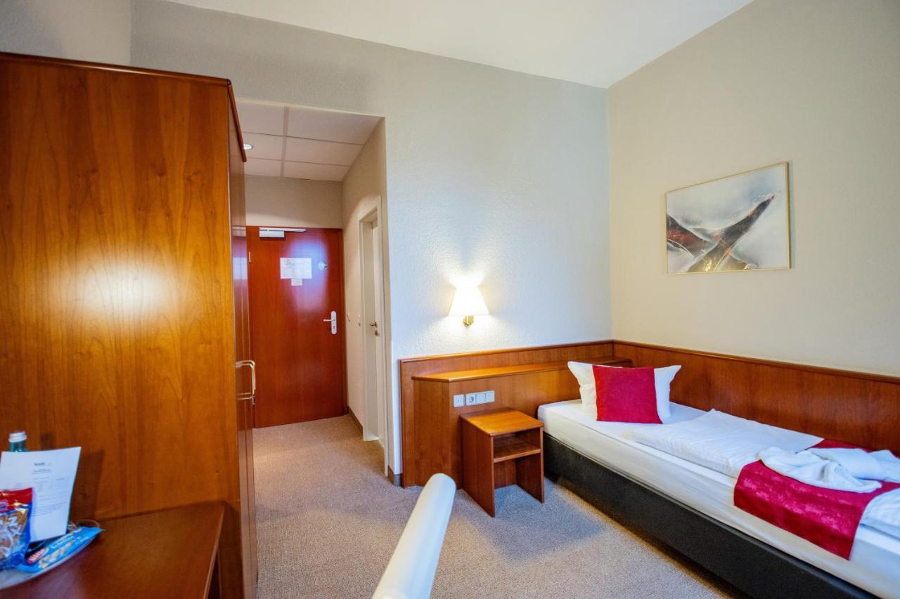 Seehotel Brandenburg An Der Havel Brielow Екстер'єр фото