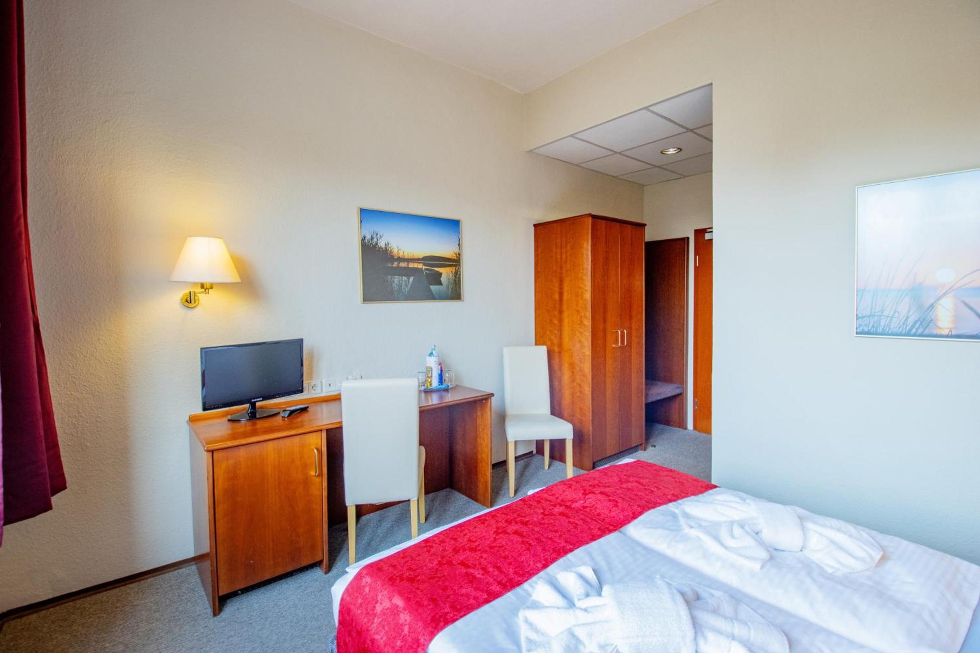Seehotel Brandenburg An Der Havel Brielow Екстер'єр фото